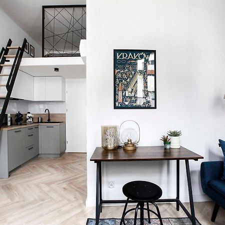 Charming Studio With Kitchen - Old Town, Main Station คราคูฟ ภายนอก รูปภาพ