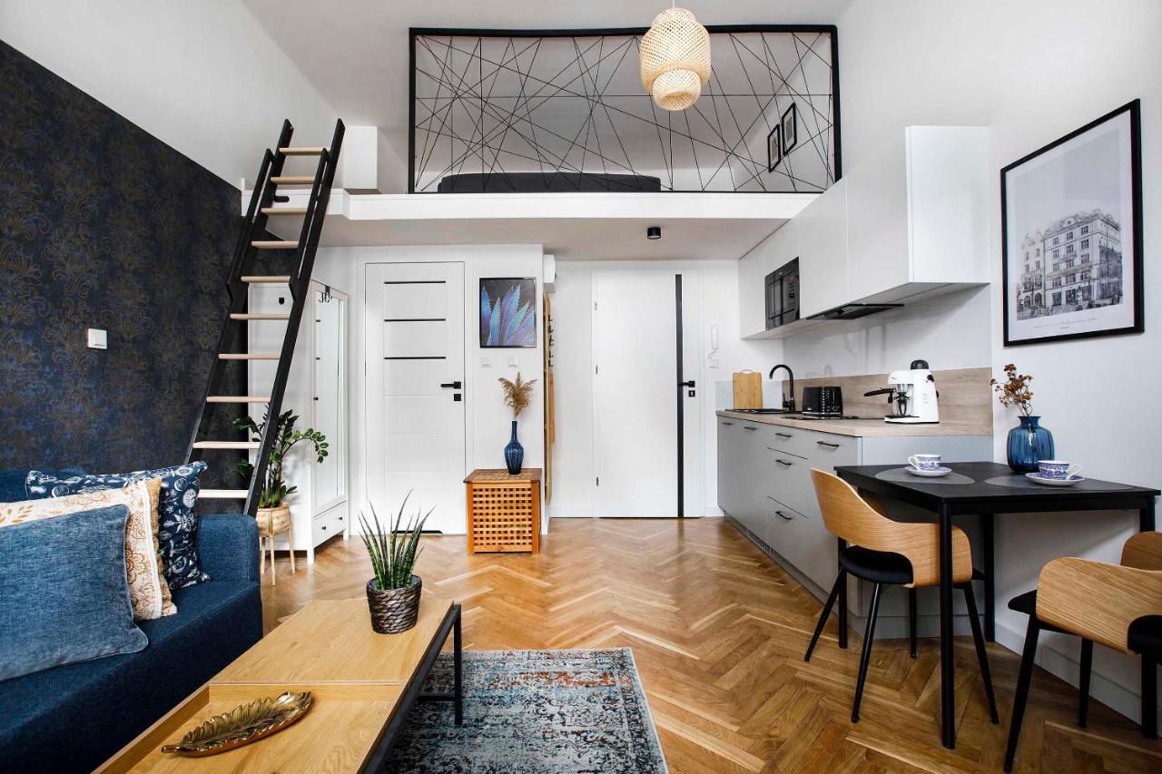 Charming Studio With Kitchen - Old Town, Main Station คราคูฟ ภายนอก รูปภาพ
