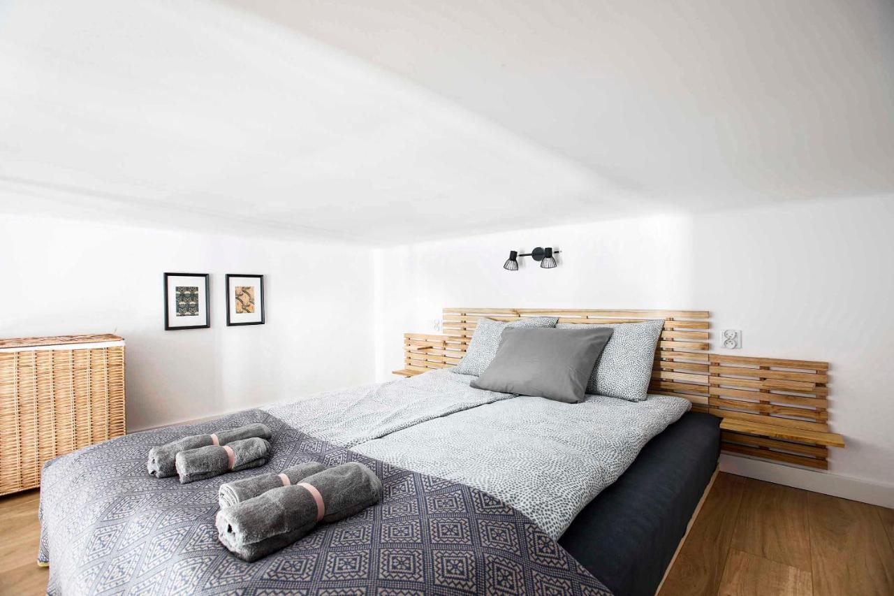 Charming Studio With Kitchen - Old Town, Main Station คราคูฟ ภายนอก รูปภาพ